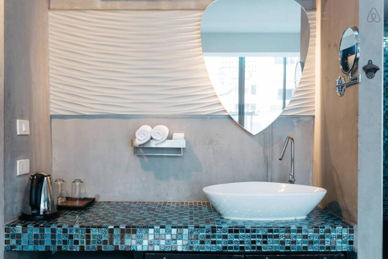 Blutique Hotel Bangkok Exterior photo