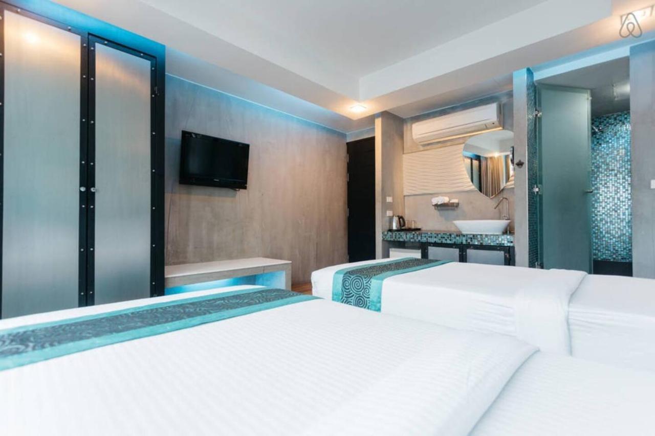 Blutique Hotel Bangkok Exterior photo
