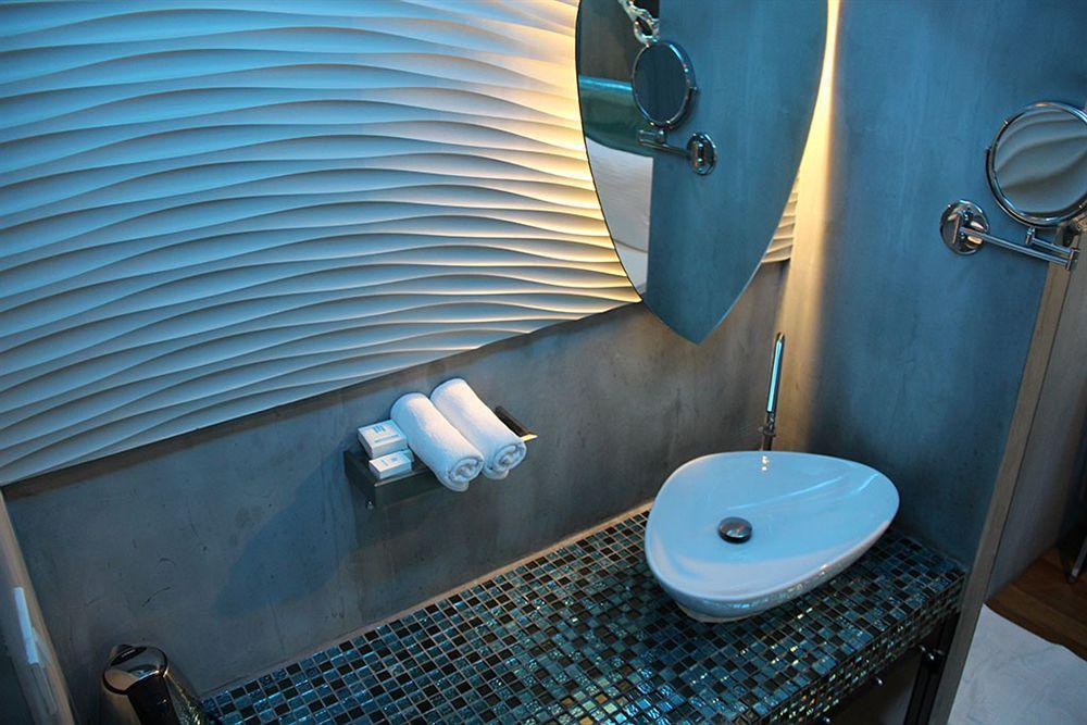 Blutique Hotel Bangkok Exterior photo