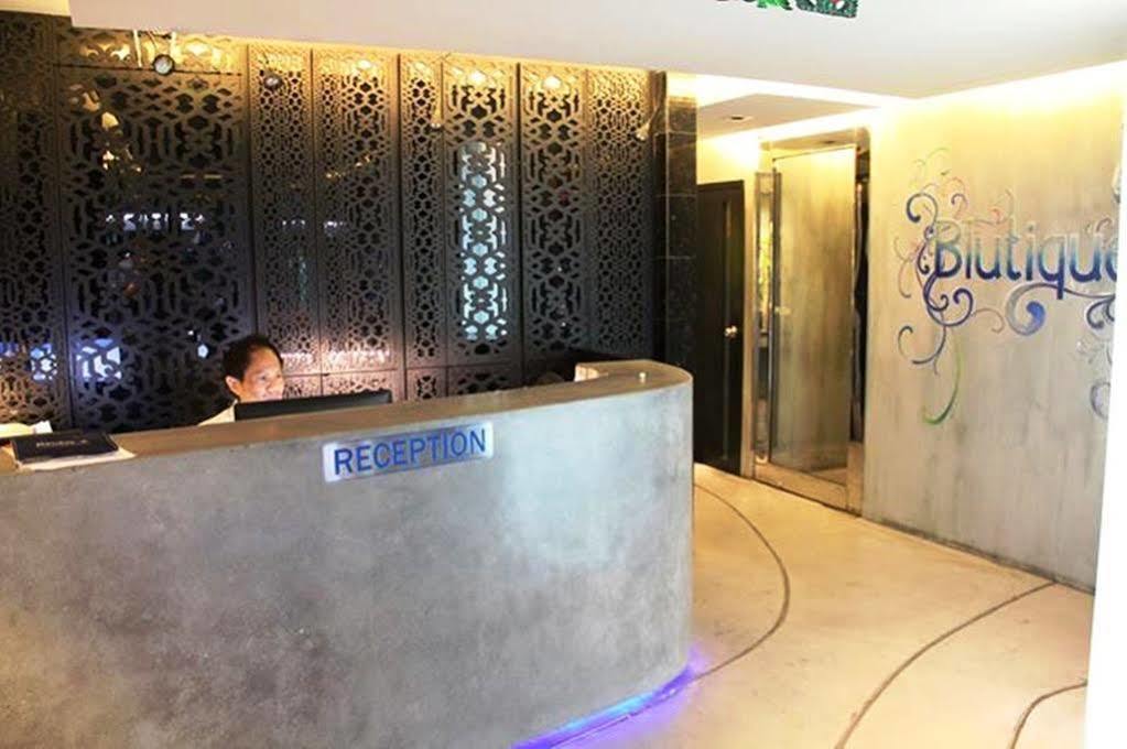 Blutique Hotel Bangkok Exterior photo