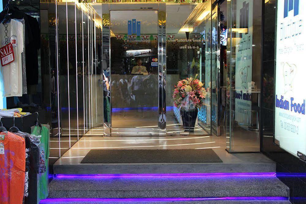 Blutique Hotel Bangkok Exterior photo